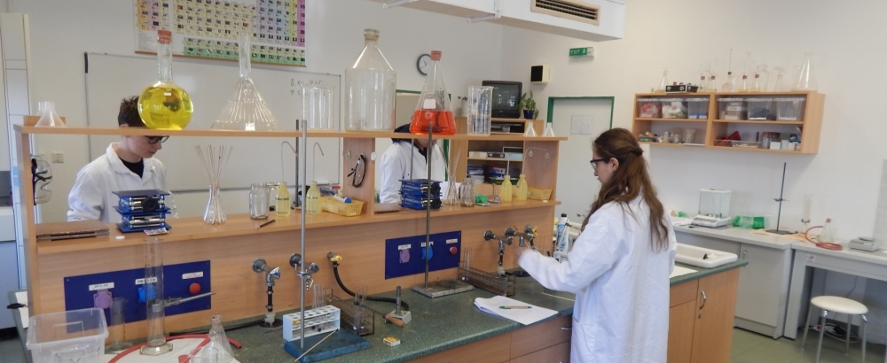 Obrázek článku Okresní kolo Chemické olympiády kategorie D – 55. ročník