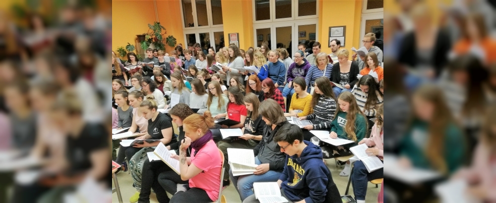 Obrázek článku Pěvecké soustředění s nácvikem rockového oratoria Eversmiling Liberty v Praze-Radotíně