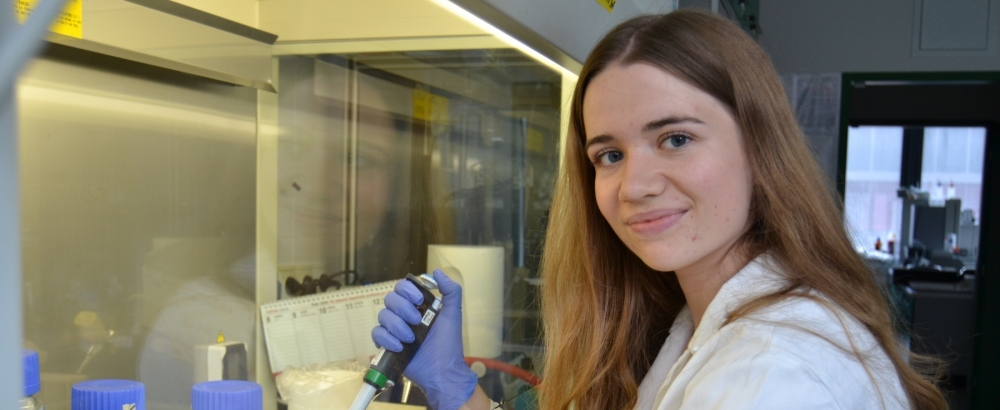 Obrázek článku Hana Bernhardová byla vybrána do mezinárodních vědeckých soutěží