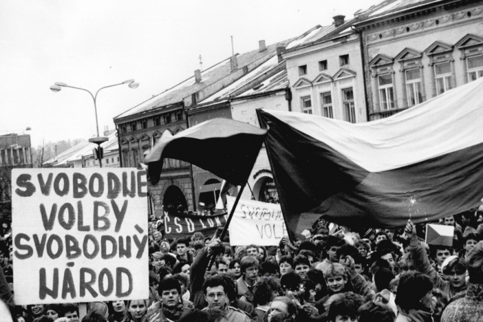 Obrázek článku Retroden k výročí sametové revoluce