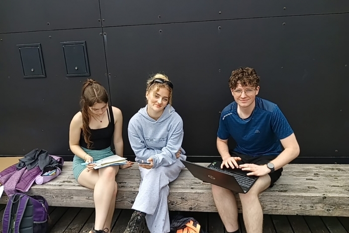 Obrázek aktuality Ekologická olympiáda ve Vlašimi aneb Jak jsme (ne)změřili průtok a (skoro) ulovili poštolku