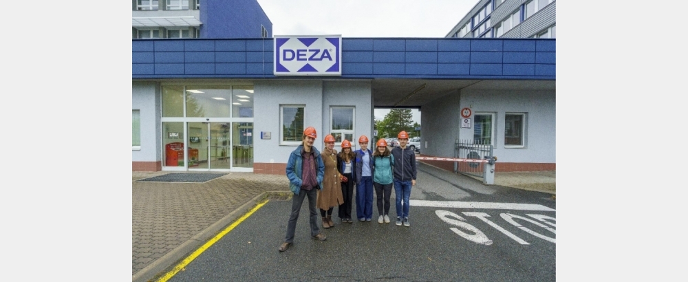 Obrázek článku Exkurze do chemičky DEZA