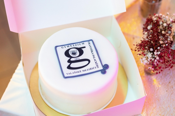 Obrázek aktuality Maturitn&iacute; ples Gymn&aacute;zia Franti&scaron;ka Palack&eacute;ho rozz&aacute;řil KZ Vala&scaron;sk&eacute; Meziř&iacute;č&iacute;