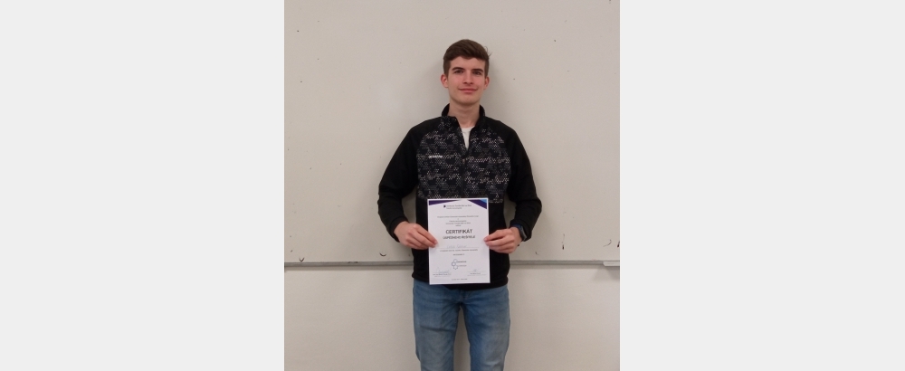 Obrázek článku Luk&aacute;&scaron; Fab&iacute;k ze 2. B na krajsk&eacute;m kole chemick&eacute; olympi&aacute;dy