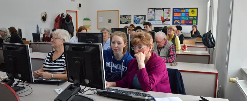 Obrázek článku I druhý kurz internetu pro seniory tohoto školního roku byl úspěšný