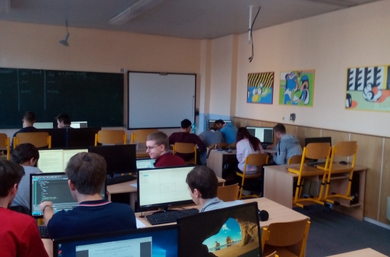 Obrázek článku Internetová matematická olympiáda