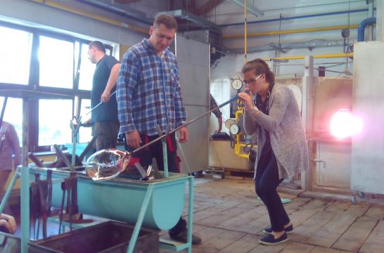 Obrázek článku Třída 1. A navštívila sklářskou ateliérovou huť