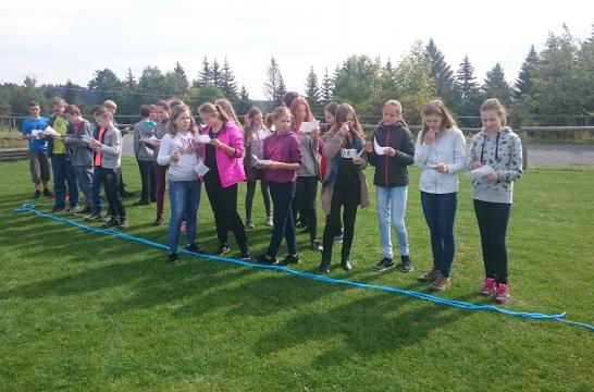 Obrázek aktuality Velká pardubická aneb 1. E na adaptačním kurzu