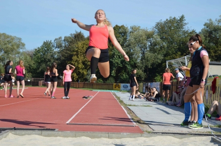 Středoškolský atletický pohár, okresní kolo, stadion Valašské Meziříčí, 18 9 2018 (foto Monika Hlosková) (12)