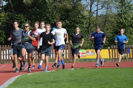 Středoškolský atletický pohár, okresní kolo, stadion Valašské Meziříčí, 18 9 2018 (foto Monika Hlosková) (15)
