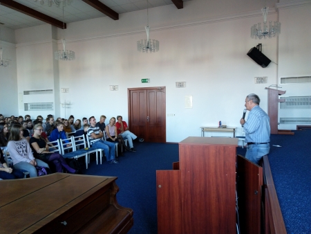 Přednáška psychologa Ivana Doudy, aula školy, 16. 10. 2018 (foto: Lukáš Korábečný) (4)