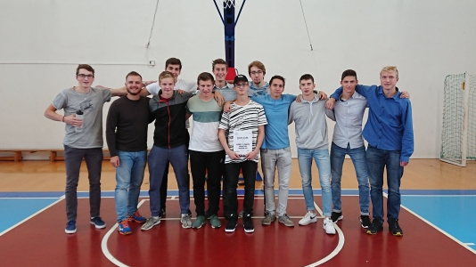 Okrskové kolo v basketbale chlapců SŠ, tělocvična SPŠ stavební VM, 16. 10. 2018 (foto organizátor soutěže) (2)