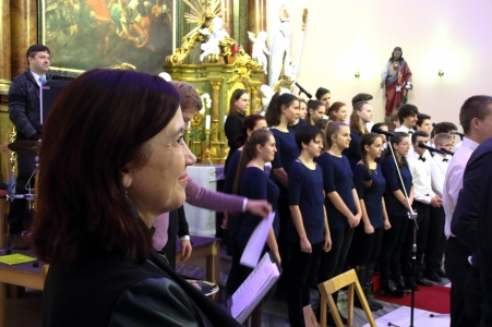 Adventní koncert sboru Basové G v kostele Všech svatých v Rožnově pod Radhoštěm, 16. 12. 2018 (foto František Jaskula) (20)