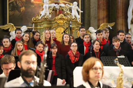 Koncert Basové G a Beskydský orchestr Rožnov p. R 22. 12. 2019 (foto František Jaskula) (1)