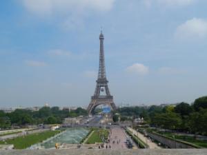 Za krásami Francie a Anglie, Eiffelova věž, červen 2016 (foto: Zuzana Grohová)