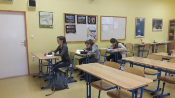Školní kolo Biologické olympiády kategorie C, 51. ročník, teoretický test, 6. 2. 2017 (foto: Barbora Šimíčková)