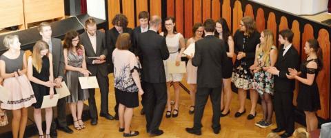 Slavnostní vyřazení absolventů 2017, sál KZ Valašské Meziříčí, 29. 5. 2017 (foto Monika Hlosková) (11)