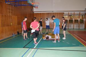 Stezka první pomoci, tělocvična GFPVM, 26. 6. 2017 (foto: Monika Hlosková)