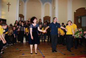 Benefiční koncert Studenti městu s hostujícím sborem Puellae et pueri z Nového Jičína, Valašské Meziříčí 2014, foto Pavel Novosad