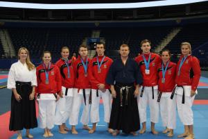 ME Vilnius 2015, čtvrtý zleva Jan Heger, pátý zleva Tomáš Ventura, třetí zprava Richard Heger, druhá zprava Hana Venturová