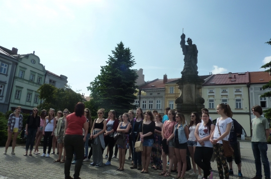 Benefiční koncert sboru Basové G a pěveckého sboru Gymnázia s VJM Šahy, evangelický kostel VM, 10. 6. 2016 (foto archív partnera GsVJM Šahy) (1)