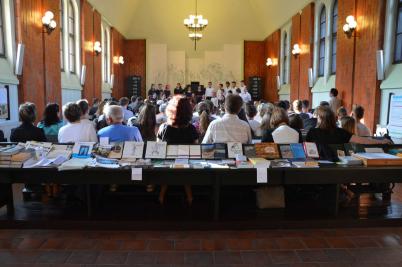 Benefiční koncert sboru Basové G a pěveckého sboru Gymnázia s VJM Šahy, evangelický kostel VM, 10. 6. 2016 (foto Monika Hlosková) (6)