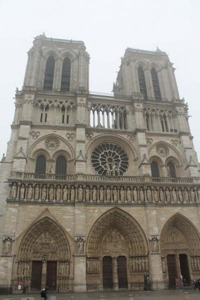 Za krásami Francie a Anglie, katedrála Notre-Dame v Paříži, červen 2016 (foto Mojmír Zetek)