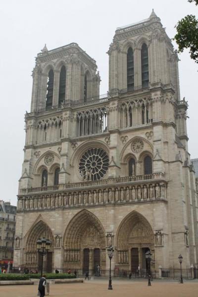 Za krásami Francie a Anglie, katedrála Notre-Dame v Paříži1, červen 2016 (foto Mojmír Zetek)