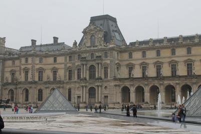 Za krásami Francie a Anglie, Paříž - Musée du Louvre, červen 2016 (foto Mojmír Zetek)