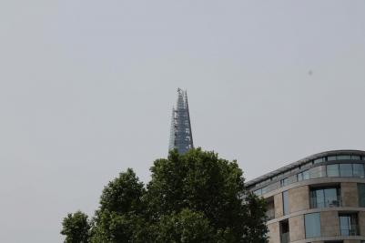 Za krásami Francie a Anglie, Londýn - The Tower, pohled na moderní budovy, červen 2016 (foto Mojmír Zetek)