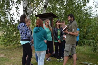 Terénní zoologická exkurze, rybník v areálu bývalých kasáren Valašské Meziříčí, 2. 9. 2016 (foto: Monika Hlosková)