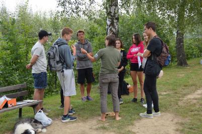 Terénní zoologická exkurze, rybník v areálu bývalých kasáren Valašské Meziříčí, 2. 9. 2016 (foto: Monika Hlosková)