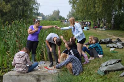 Terénní zoologická exkurze, rybník v areálu bývalých kasáren Valašské Meziříčí, 2. 9. 2016 (foto Monika Hlosková) (40)