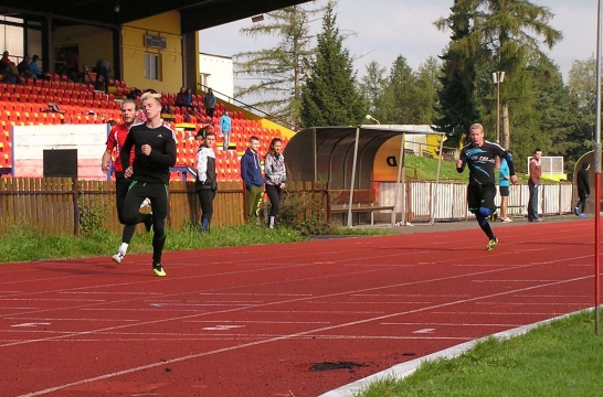 Corny okresní kolo SŠ poháru v lehké atletice, 100m, stadion Valašské Meziříčí, 20. 9. 2016 (foto Monika Hlosková)
