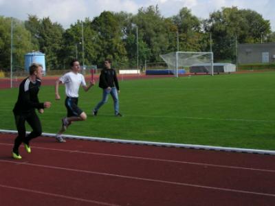 Corny okresní kolo SŠ poháru v lehké atletice, štafeta hoši, stadion Valašské Meziříčí, 20. 9. 2016 (foto Monika Hlosková)