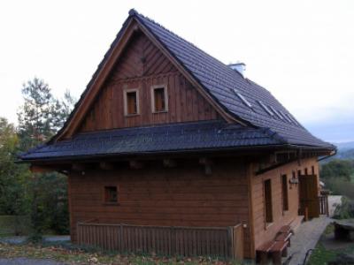 Ekologická olympiáda 2016, krajské kolo, Valašské Klobouky 6.-8. 10. 2016, EnviCentrum - Vysoké Pole, dřevěnice (foto Monika Hlosková)