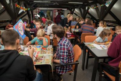 Den poezie: Žádný člověk není ostrov, Městská knihovna Valašské Meziříčí, 15. 11. 2016 (foto: Zdeňka Smahlová)