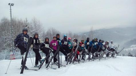 Lyžařský kurz 1. B, na svahu, 1. 2. 2017 (foto: Vojtěch Blabla)