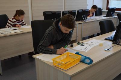 Okresní kolo 51. ročníku Biologické olympiády kategorie D, GFPVM, 10. 4. 2017 (foto Monika Hlosková) (13)