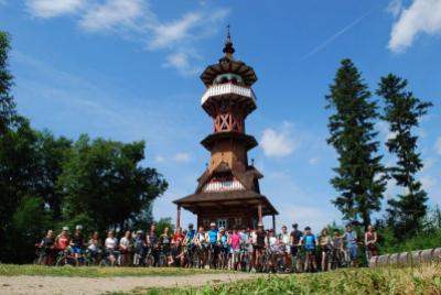 Exkurze třídy 1. E, Dolní Bečva a Rožnov pod Radhoštěm, 6. a7. 6. 2017 (foto Hynek Bartošek) (2)