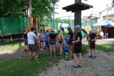 Exkurze třídy 1. E, Dolní Bečva a Rožnov pod Radhoštěm, 6. a7. 6. 2017 (foto Hynek Bartošek) (4)