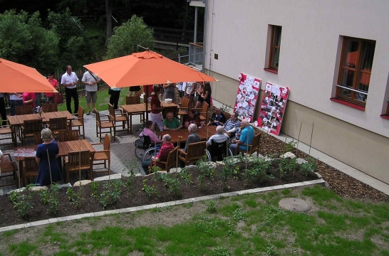 Slavnostní otevření zahrady, 27. 6. 2017, Valašská Bystřice (foto Monika Hlosková) (1)