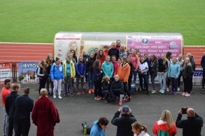 Okresní kolo Středoškolského atletického poháru, stadion Valašské Meziříčí, 19. 9. 2017 (foto: Monika Hlosková)