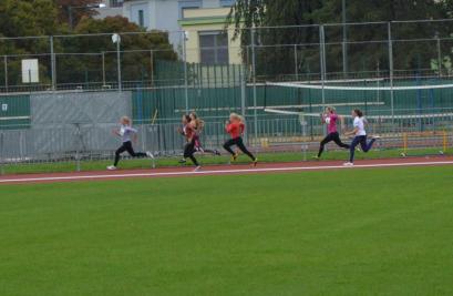 Krajské kolo středoškolského atletického poháru, stadion Uherské Hradiště, 21. 9. 2017 (foto Monika Hlosková) (15)