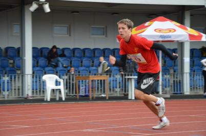 Krajské kolo středoškolského atletického poháru, stadion Uherské Hradiště, 21. 9. 2017 (foto Monika Hlosková) (24)