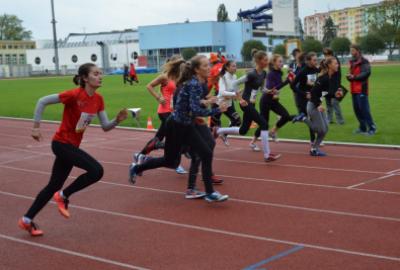 Krajské kolo středoškolského atletického poháru, stadion Uherské Hradiště, 21. 9. 2017 (foto Monika Hlosková) (30)