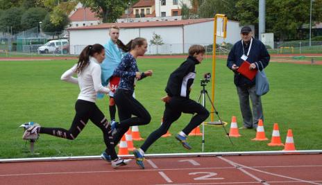 Krajské kolo středoškolského atletického poháru, stadion Uherské Hradiště, 21. 9. 2017 (foto Monika Hlosková) (32)