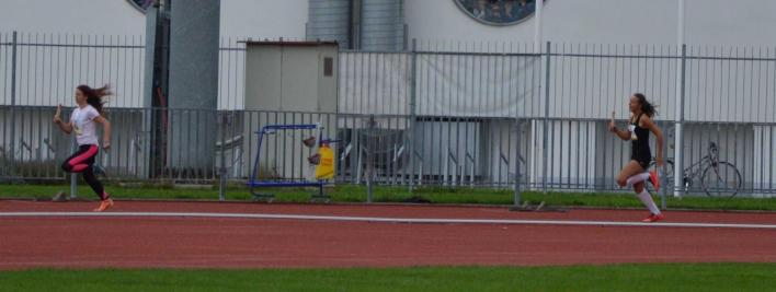 Krajské kolo středoškolského atletického poháru, stadion Uherské Hradiště, 21. 9. 2017 (foto Monika Hlosková) (37)