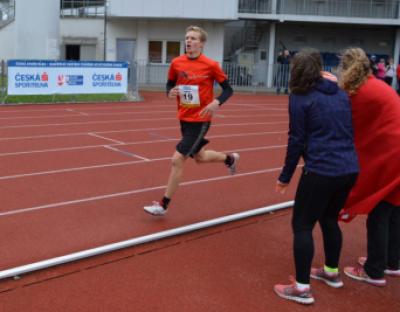 Krajské kolo středoškolského atletického poháru, stadion Uherské Hradiště, 21. 9. 2017 (foto Monika Hlosková) (36)