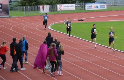 Krajské kolo středoškolského atletického poháru, stadion Uherské Hradiště, 21. 9. 2017 (foto Monika Hlosková) (50)